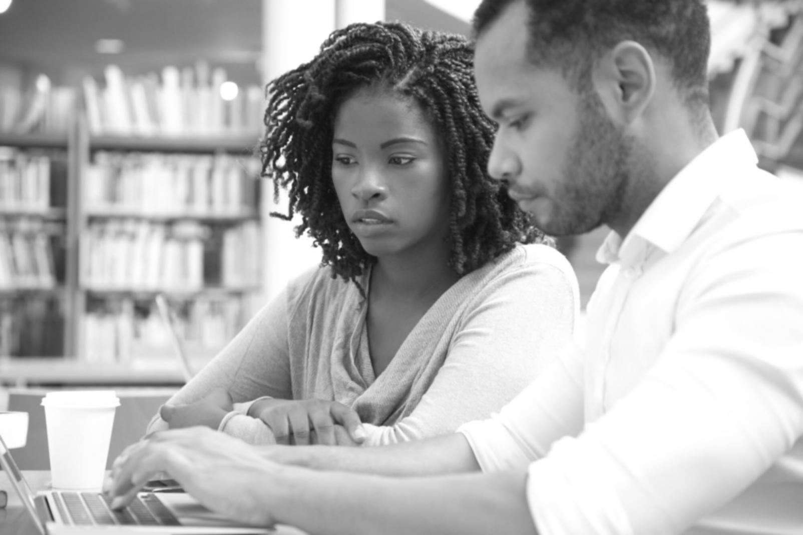 Studenti palikavora durante lezione pratica